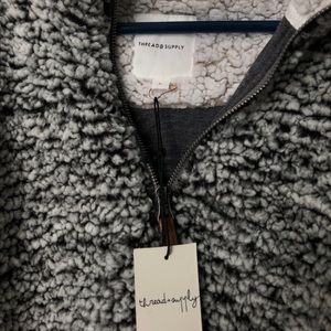 thread & supply sherpa NWT